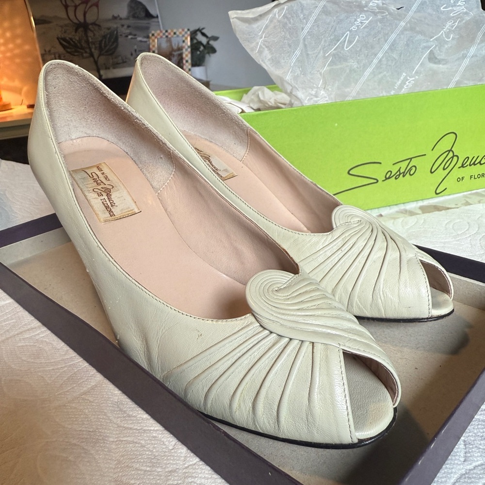 Sesto Meucci Purple Lid Lime Green Base Shoe Box